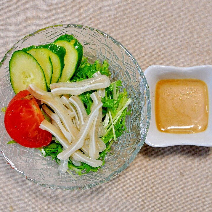 ミミガーと水菜のサラダ